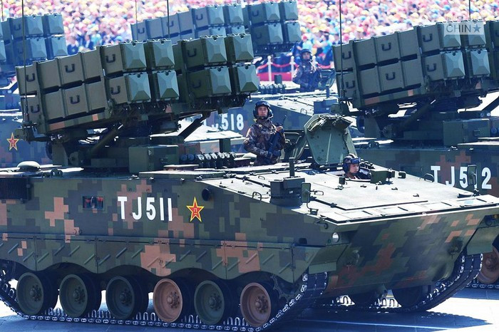 "Mỹ nên lập tức hủy bỏ hợp đồng bán vũ khí, chấm dứt mọi hợp đồng vũ khí đã ký và cắt đứt quan hệ quân sự với Đài Loan", Phát ngôn viên Bộ Ngoại giao Trung Quốc Triệu Lập Kiên tuyên bố.