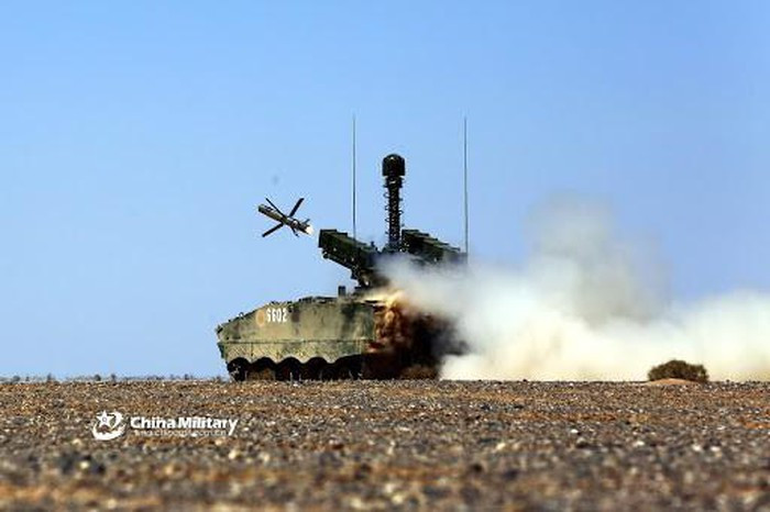 Được biết, phiên bản cải tiến của HJ-10 đã được tung ra thị trường quốc tế. Hiện Trung Quốc đang tiếp tục nghiên cứu tên lửa chống tăng tầm bắn xa hơn, sử dụng rộng rãi hơn.