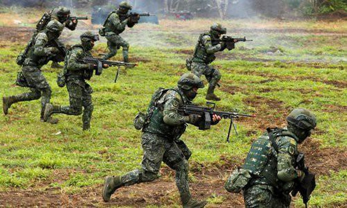 Một phát ngôn viên Bộ Ngoại giao Mỹ cho biết: “Về mặt chính sách, Mỹ không xác nhận hoặc bình luận về việc mua bán hoặc chuyển giao quốc phòng được đề xuất cho đến khi chúng được thông báo chính thức”.