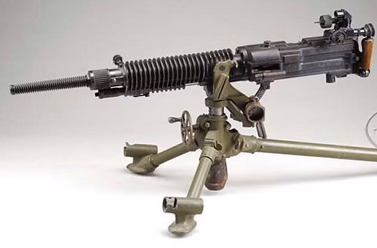 Súng máy Type 92 được thiết kế và sản xuất bởi đế quốc Nhật Bản. Type 92 đi vào biên chế vào năm 1932, đây chính là súng máy tiêu chuẩn của quân đội Nhật trong Thế chiến thứ 2.