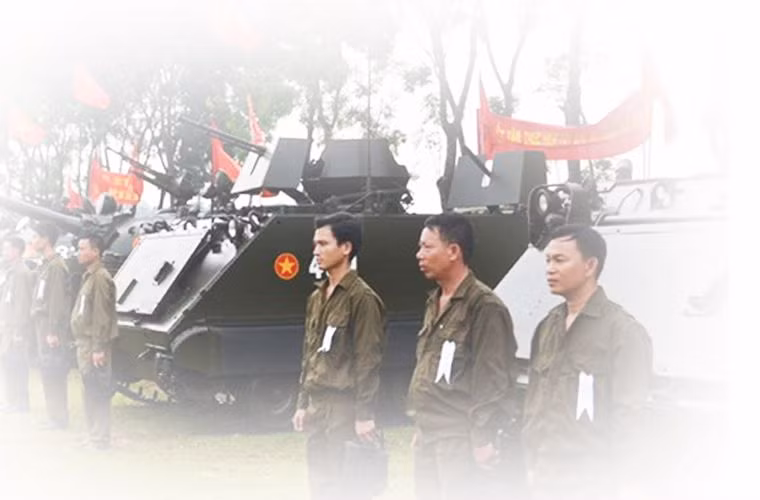 Ngoài thành viên kíp lái 3 người, những chiếc xe M113 này còn có khả năng triển khai binh sĩ, mỗi xe có thể chở tối đa 10 binh sĩ bên trong. Cùng với xe thiết giáp BTR-60PB, M113 cải tiến được coi là hai loại xe chở quân tốt nhất hiện nay trong biên chế của QĐNDVN.