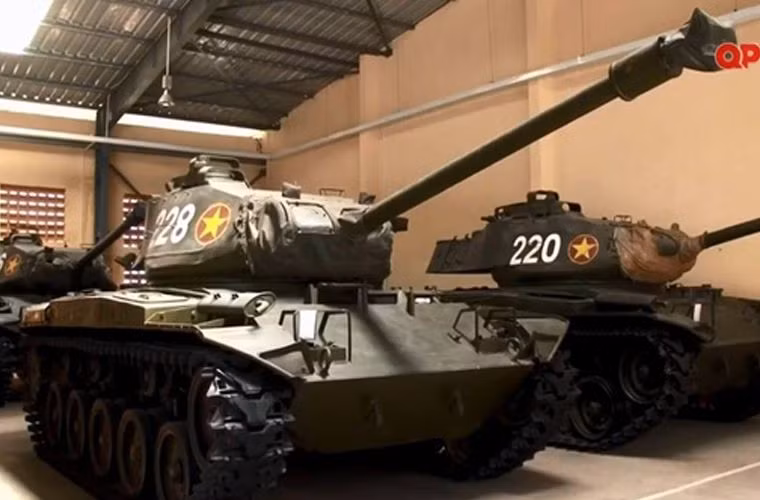 Trong chiến tranh Việt Nam, xe tăng M41 đóng vai trò là xe tăng chủ lực của VNCH, đã có hàng trăm chiếc M41 được tung vào chiến trường Việt Nam. Nó đã từng được coi là một trong những xe tăng hạng nhẹ tốt nhất thế giới.