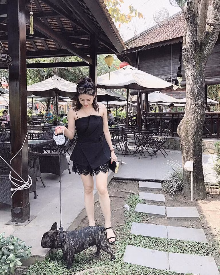 Còn trẻ nhưng lại rất đa tài, cô chủ Hà thành đang nhận được nhiều sự quan tâm của cộng đồng mạng.