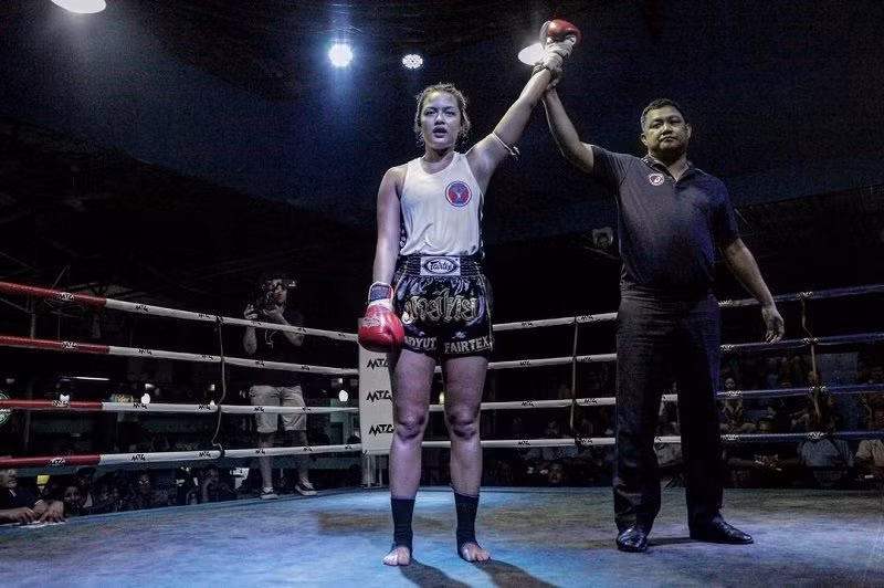 Kang cũng thích thải độc cơ thể bằng nước hoa quả và tăng cường tim mạch, trước khi đưa ra một lời khuyên theo quan điểm cá nhân: "Khi phụ nữ có quan hệ, mức testosterone sẽ tăng lên, vì vậy, quan hệ càng nhiều trước khi có trận đấu càng tốt".