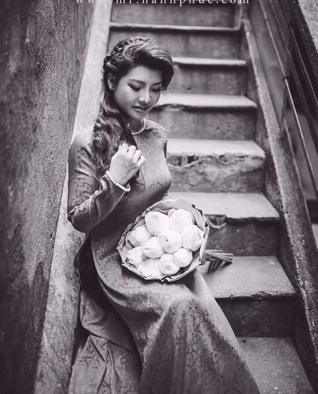 Quách Phượng cũng không giấu nổi niềm vui với nụ cười luôn nở trên môi sau khi công khai hình ảnh bọc răng sứ.