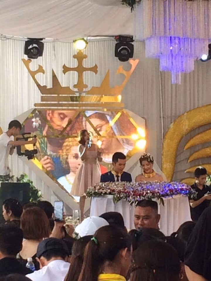 Trước những thông tin lan truyền về đám cưới bạc tỷ, các nhân vật chính hiện vẫn chưa lên tiếng. Ảnh cắt clip.