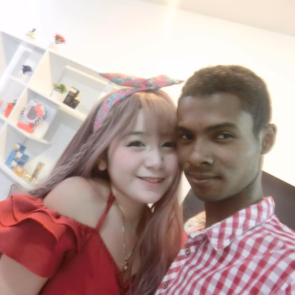 Những ngày đầu năm mới, cả hai còn thường xuyên chia sẻ loạt ảnh đi du lịch cùng nhau.