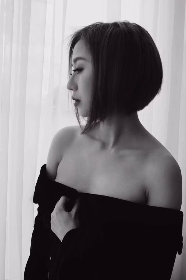 Sau 1 năm sinh con, “Soda phiên bản Việt” nhanh chóng lấy lại được vóc dáng như thuở con gái khiến ai nấy không khỏi ngỡ ngàng.