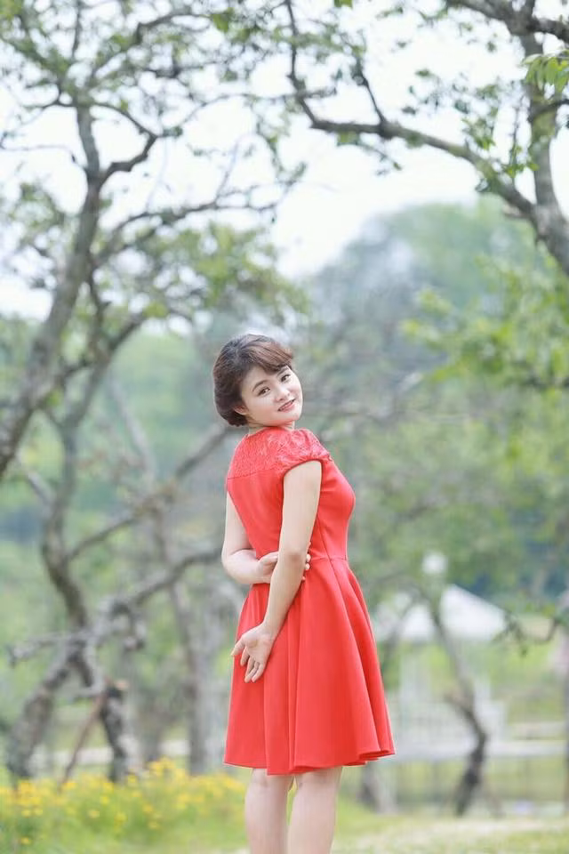 Thân con gái lại ôm đồn quá nhiều việc nên nhiều khi Thanh Tú cảm thấy không có thời gian, mệt mỏi và áp lực vô cùng. Mỗi lần như thế cô thường gọi điện về cho mẹ để lấy động lực tiếp tục làm việc. Công việc bận rộn nên thi thoảng rảnh rỗi Tú cũng tụ tập và đi uống nước cùng bạn bè.