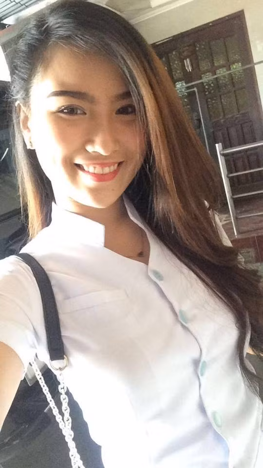 Katrina Rose Maniago, nữ kỹ thuật viên X-quang 23 tuổi người Philippines đang là nhân vật được cộng đồng mạng nước này chú ý đến sau khi những bức ảnh xinh đẹp của cô được lan truyền.