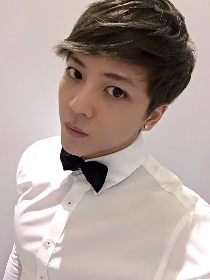 Mặc dù thuộc nhóm hát dở nhưng nhờ ngoại hình nổi bật nên ngay sau khi tham gia chương trình, chàng hot boy lái taxi này đã được cư dân mạng "săn lùng" ráo riết.