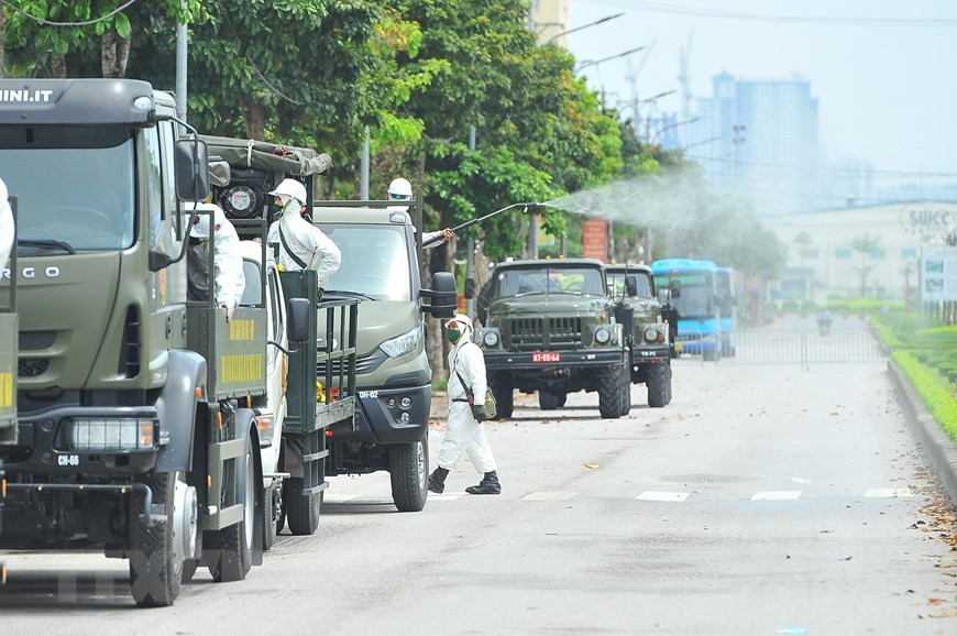 7 xe chuyên dụng được huy động. (Ảnh: TTXVN)