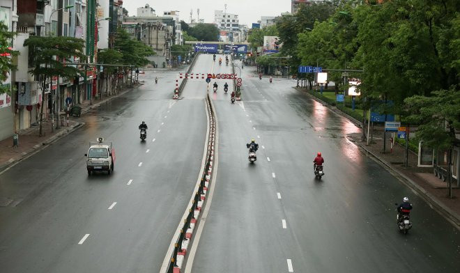 TP Yen Bai thuc hien gian cach xa hoi noi cong cong tu 0h ngay 3/5