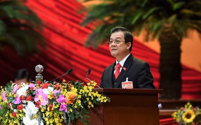 Phát biểu nhận nhiệm vụ, tân Bí thư Tỉnh ủy An Giang nhìn nhận đây là niềm vui, vinh dự. Ông sẽ tiếp tục thừa hưởng, phát huy những thành quả quá trình phát triển của tỉnh thời gian qua, nhất là những chỉ đạo của nguyên Bí thư Tỉnh ủy An Giang và hiện là Phó Chủ tịch nước Võ Thị Ánh Xuân. 