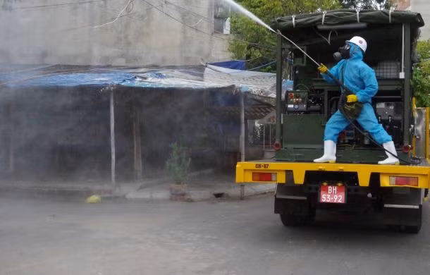 Trong 2 ngày mồng 2 và 3/8/2020, lực lượng Hoá học đã tiêu độc khử trùng trả lại môi trường an toàn cho toàn bộ tại khu phố cổ Hội An và 4 huyện thuộc tỉnh Quảng Nam; quận Sơn Trà thuộc thành phố Đà Nẵng.