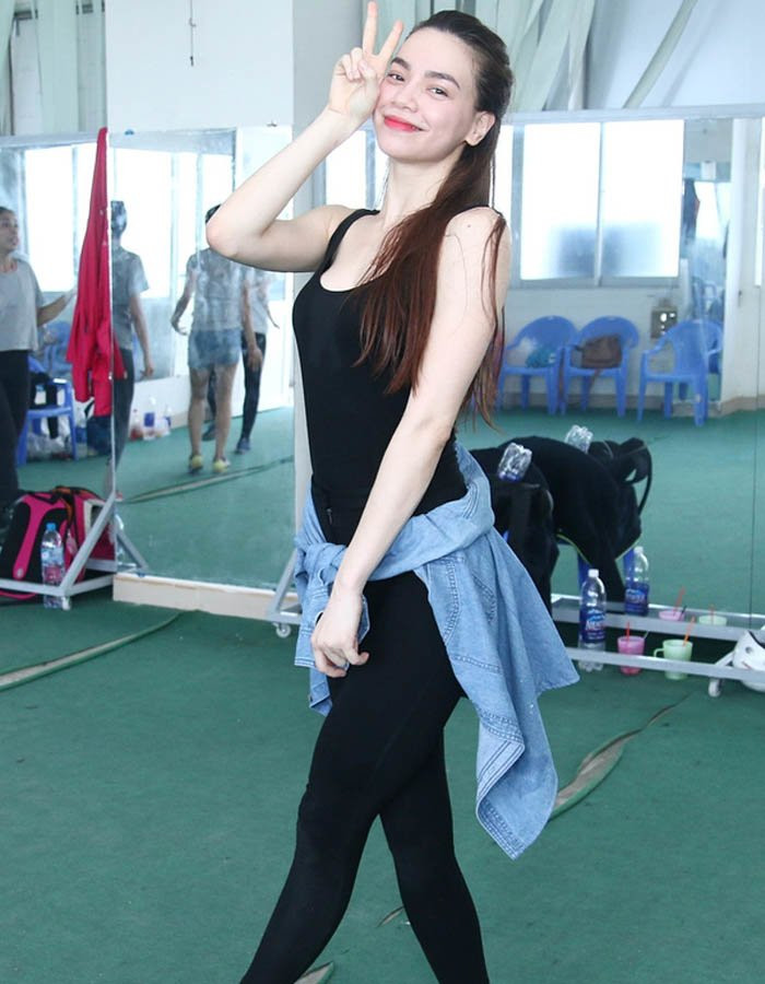 Loat my nhan Viet de lo vung nhay cam... het hon vi mac do tap GYM-Hinh-8