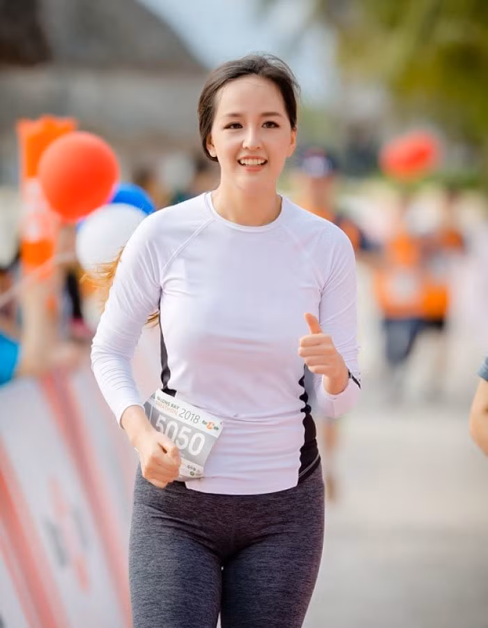 Loat my nhan Viet de lo vung nhay cam... het hon vi mac do tap GYM-Hinh-3