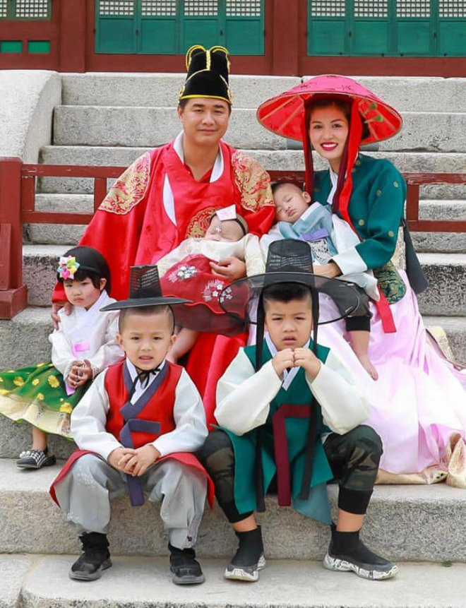 “Hoa hau de nhieu con nhat showbiz” co bau con thu 6-Hinh-3