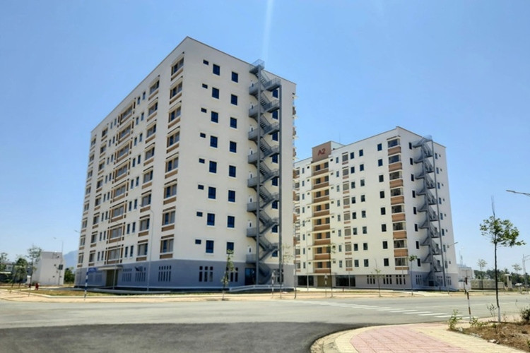 Tuy nhiên, cần kiểm điểm, xử lý kỷ luật nghiêm túc trách nhiệm của tổ chức, cá nhân làm sai quy định. Đối với 24 hồ sơ do các doanh nghiệp tham gia đấu giá cần phải được xử lý, thu hồi tiền về tài khoản tạm giữ của TTCP hơn 13,7 tỷ đồng. (Ảnh: Dân Trí).