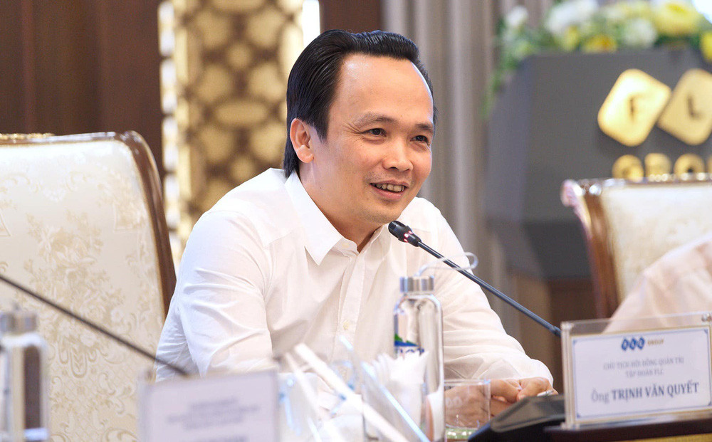 Ông Trịnh Văn Quyết hiện không nắm giữ chức vụ lãnh đạo nào tại CTCP Đầu tư khai khoáng và Quản lý tài sản FLC (Mã: GAB) nhưng đang là cổ đông lớn nhất với tỷ lệ sở hữu 51,1%, tương ứng hơn 7,6 triệu đơn vị GAB. Tính theo thị giá hiện nay là 196.400 đồng/cp, số cổ phiếu GAB này có giá trị gần 1.500 tỷ đồng.