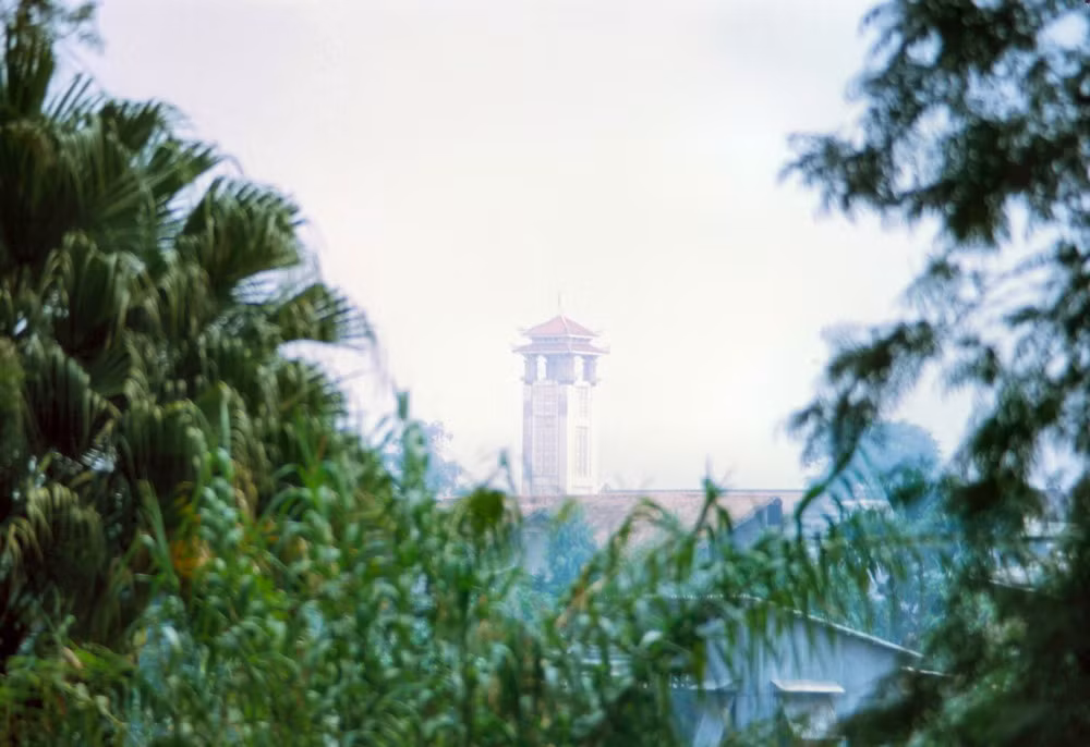 Tháp chuông nhà thờ Thị Nghè.