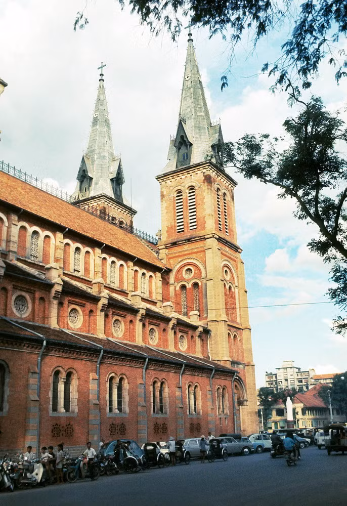 Nhà thờ Đức Bà.