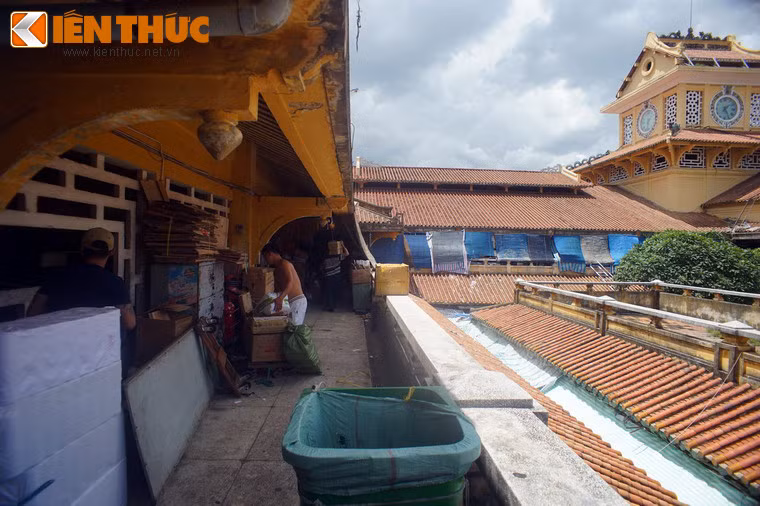 Vào các năm 1992 và 2006, chợ đã được trùng tu, cải tạo lớn, nhưng kiến trúc cũ vẫn được giữ nguyên.