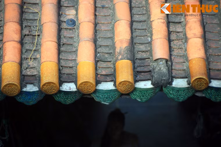 Với lối kiến trúc cổ xưa, bề dày lịch sử cùng sự phong phú của các chủng loại hàng hóa, chợ Bình Tây đang mở ra một hướng phát triển mới, đó là điểm du lịch tham quan, mua sắm, khám phá ẩm thực nhiều tiềm năng cho khách du lịch trong và ngoài nước.