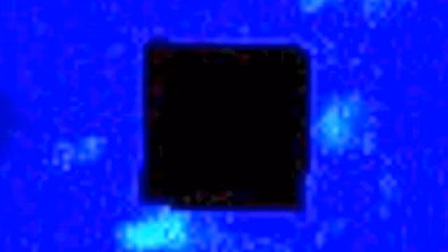 Phat hien them hop vuong den si khong lo tren Mat troi