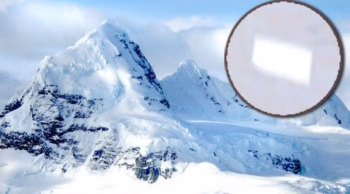 Cau truc la dai tim thay o Nam Cuc nghi can cu UFO