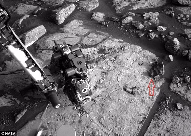 Điển hình bao gồm mắc ma nguyên thủy, giàu sắt và magiê, tương tự như đá bazan ở Hawaii. Đất sét trong các mẫu đá có độ pH trung tính. Nguồn ảnh: Space. 