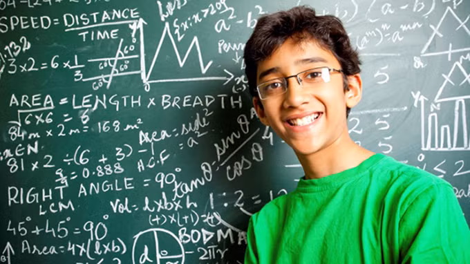 Một nghiên cứu đã chỉ ra rằng số người thuận tay trái với IQ trên 140 nhiều hơn người thuận tay phải. (Nguồn Lifedaily)