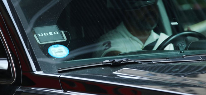 Nhiều thành phố của Mỹ đang đánh thuế Uber theo mỗi cuốc xe. Ảnh: Getty.