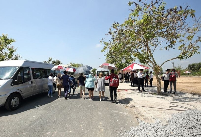 Dự án Golden River Residence không có trong quy hoạch nhưng vẫn được chủ đầu tư rao bán công khai. Ảnh: DĐDN.