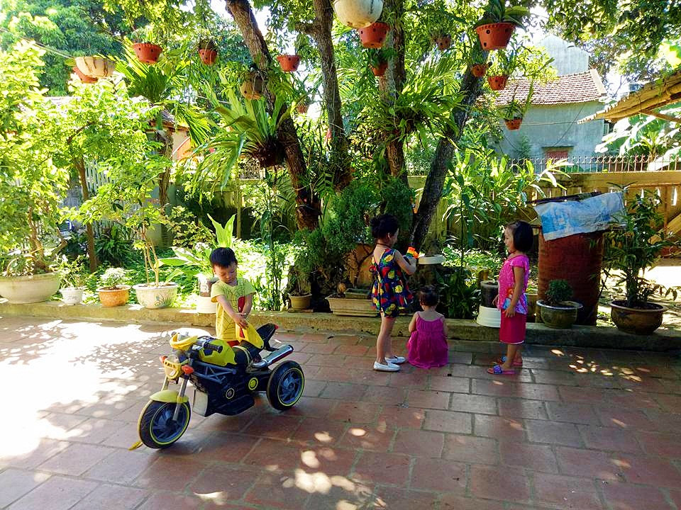 Tuy chỉ là ngôi nhà cấp 4 nhưng chị Lan rất hài lòng về thành quả của mình.