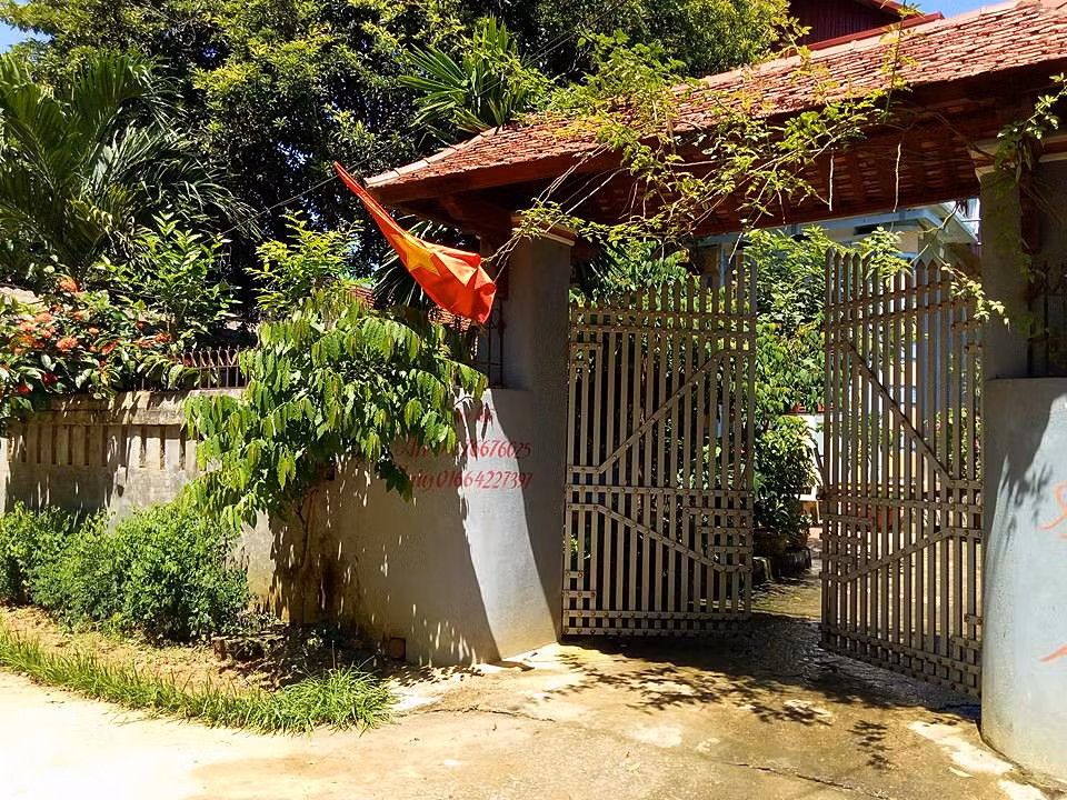 Chia sẻ với Kiến Thức, chị Quỳnh Lan cho biết, căn nhà cấp 4 gia dình chị đang sống được xây dựng vào năm 2016.