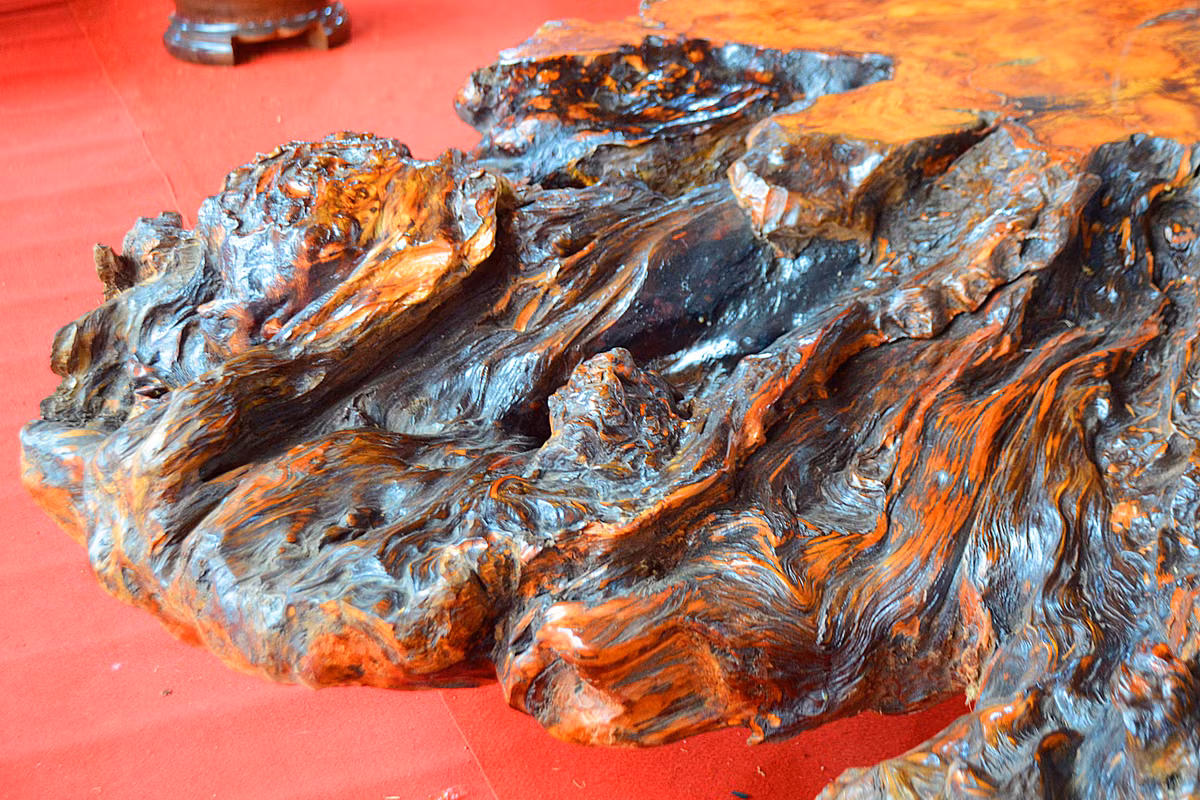 Chiều cao của phản khoảng 45cm.