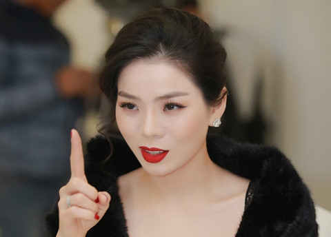 Lệ Quyên khẳng định: chưa bao giờ có bất kỳ một hợp đồng, thỏa thuận nào với Công ty Modern Tech. Ảnh: Zing.vn.