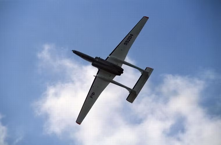 Trong ảnh là mẫu máy bay trinh sát tầng cao M-55 một trong số ít phương tiện trinh sát không gian được Liên Xô hiện thực hóa trong Chiến tranh Lạnh, tuy nhiên ngày nay nó chỉ hoạt động cho mục đích dân sự và nghiên cứu khoa học.