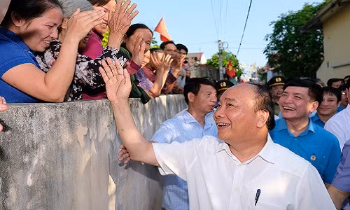 Thu tuong lan thu ba doi thoai voi cong nhan