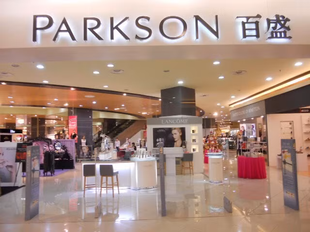 Trong đó, có 45 cửa hàng tại Malaysia, nhiều nhất là tại 2 bang Sarawak và Selangor. Ảnh: Blogsport.