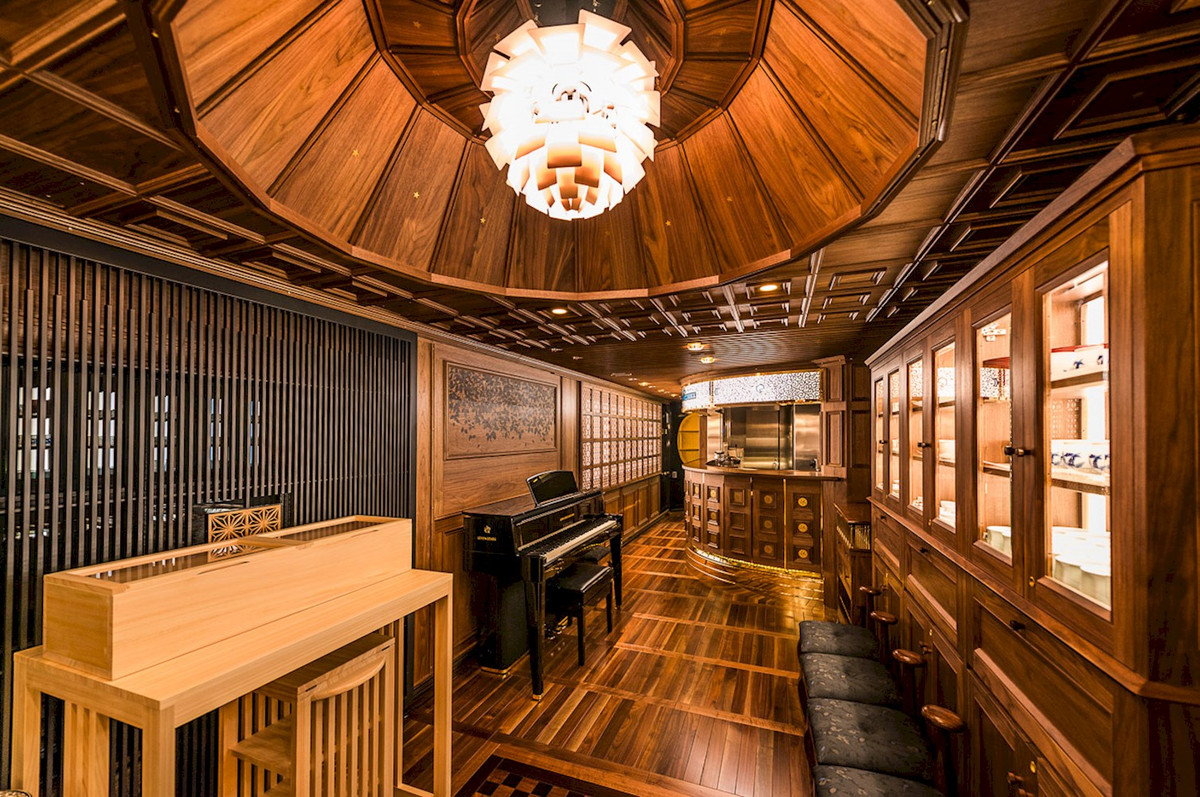 Đoàn tàu 7 sao được đánh giá xa xỉ hơn một khách sạn sang trọng. Nguồn ảnh: Theluxuryeditor.