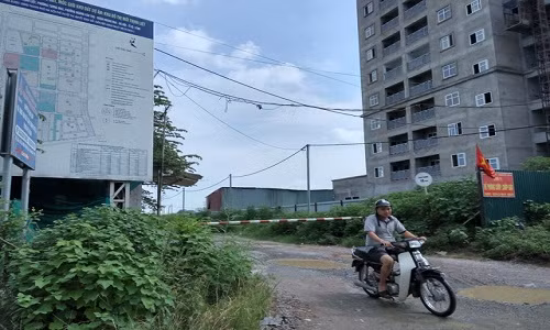 14 năm, dự án khu đô thị mới Thịnh Liệt vẫn bị bỏ hoang. (ảnh TK)