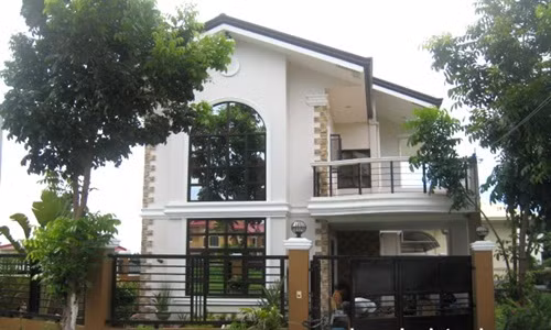 Biệt thự mini tân cổ điển được ưa chuộng bởi kiến trúc ngoại thất sang trọng, tinh tế cùng mặt bằng công năng sử dung tiện nghi. Ảnh: Duannhadatmoi.