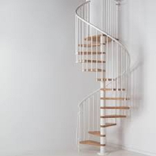 Cầu thang dạng xoắn đẹp như tranh vẽ.