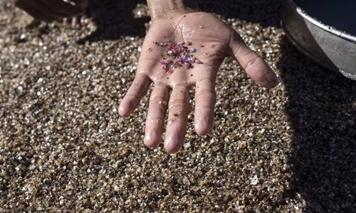 Đá ruby Mogok được đánh giá cao về chất lượng cao, đặc biệt là màu sắc phong phú của chúng. Ảnh: Asia Times.