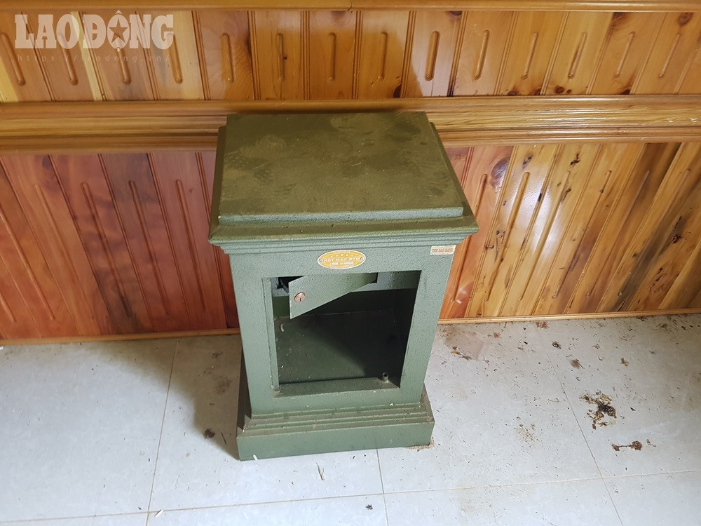 Nhưng bên trong căn nhà có một mật đạo rất lớn.