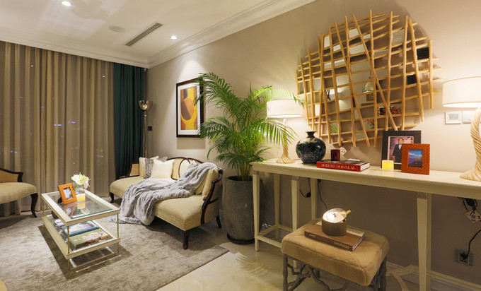 Tự tay chăm chút cho từng góc nhỏ, nhà thiết kế Phạm Cao Đông biến căn hộ 43m2 thành chốn đi về ấm cúng.