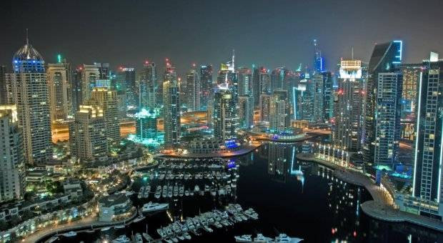 Giờ đây, Dubai thu hút đông đảo khách du lịch bởi sự hiện đại, thịnh vượng nhất thế giới, với nhiều điều kỳ thú, mới lạ và không thể xa hoa. Ảnh: Dailymix.