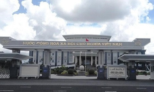 Bo nhiem 31 lanh dao thieu tieu chuan: Bo Noi vu kien nghi thu hoi